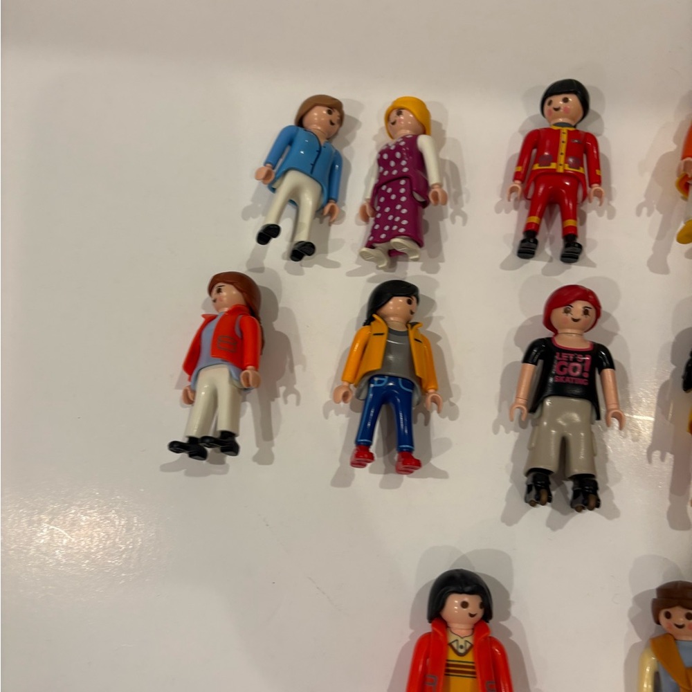 Lot of 19 Adult Women Playmobil - Picture 5 of 11